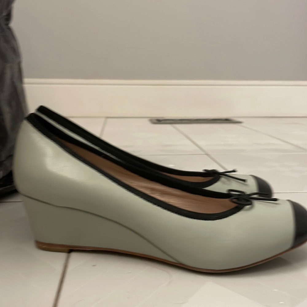Bloch leather wedge